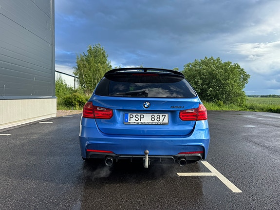 BMW 335i 5 of 5