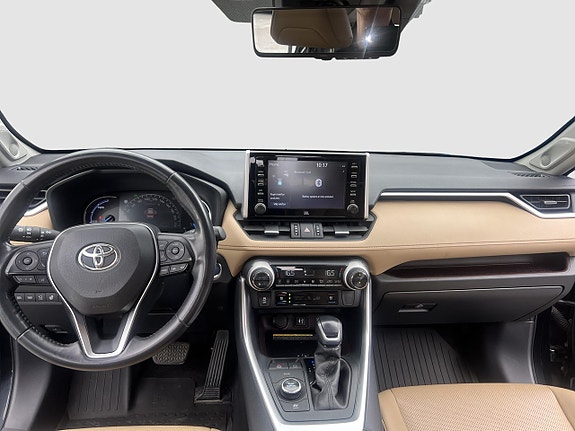 Toyota RAV4 10 of 14