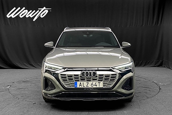 Audi Q8 2 of 5