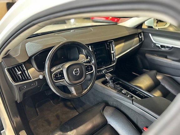 Volvo V90 6 of 15