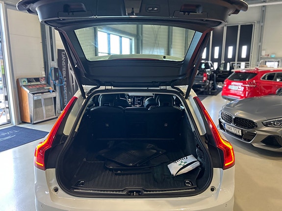 Volvo V90 5 of 15
