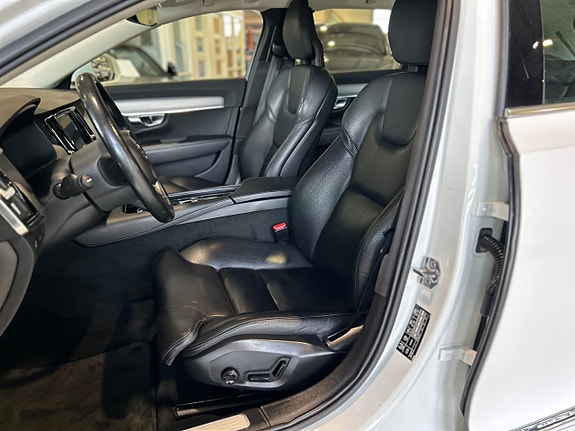 Volvo V90 7 of 15