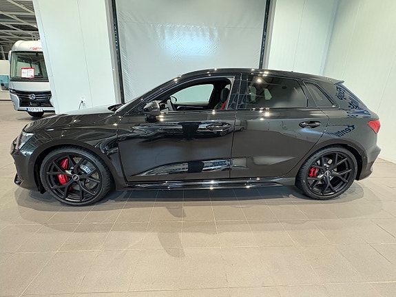 Audi RS3 4 of 5
