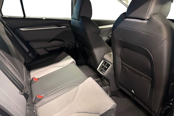 Skoda Enyaq 6 of 15