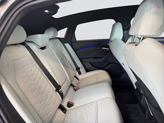 Audi A6 15 of 18
