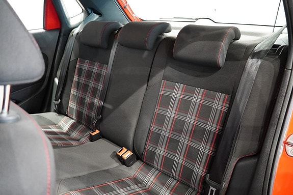 Volkswagen Polo 6 of 13