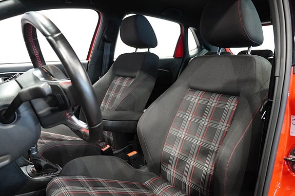 Volkswagen Polo 4 of 13