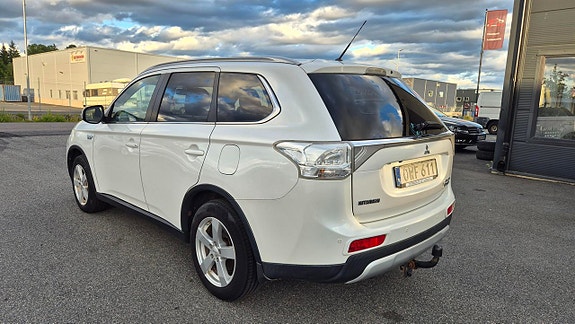 Mitsubishi Outlander 4 of 9