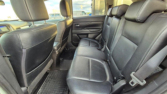 Mitsubishi Outlander 7 of 9