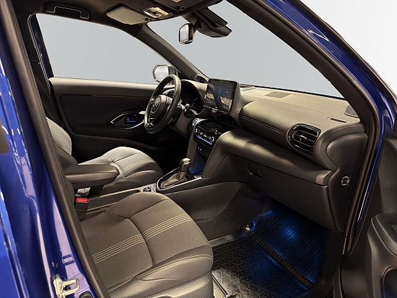 Toyota Yaris Cross 3 of 13
