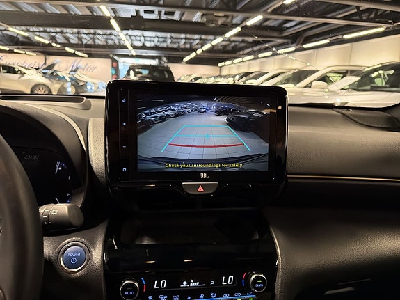 Toyota Yaris Cross 6 of 13