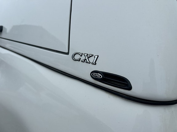 Toyota HiLux 19 of 21