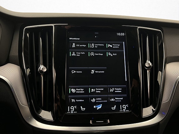 Volvo V60 25 of 30