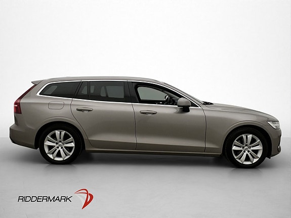 Volvo V60 4 of 5