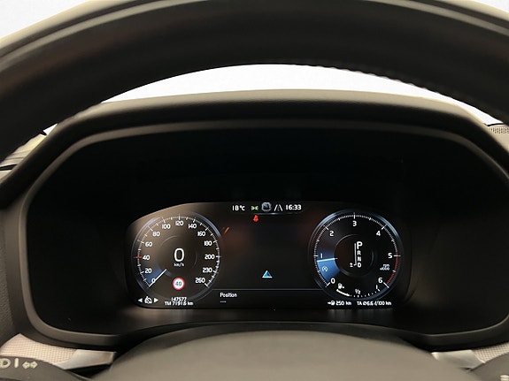 Volvo V60 17 of 30