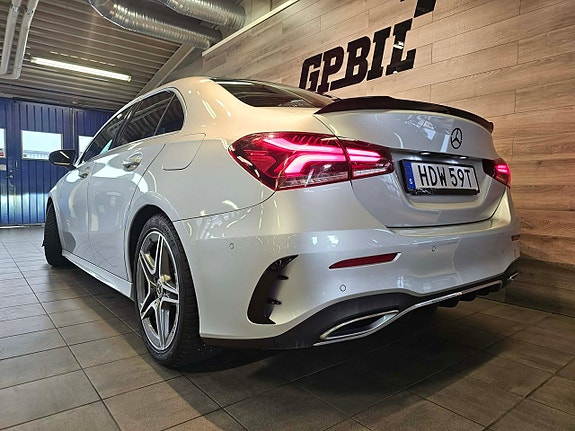 Mercedes-Benz A200 19 of 19