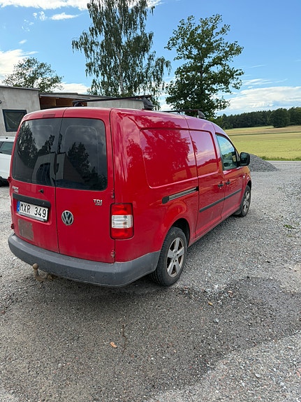 Volkswagen Caddy Maxi 4 of 5