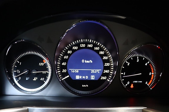 Mercedes-Benz GLK220 28 of 28