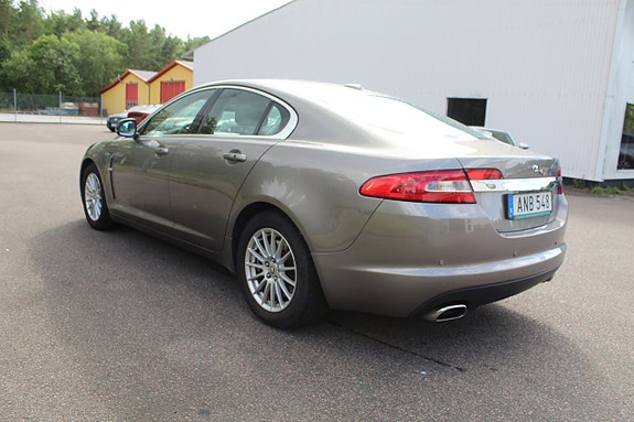 Jaguar XF 13 of 13