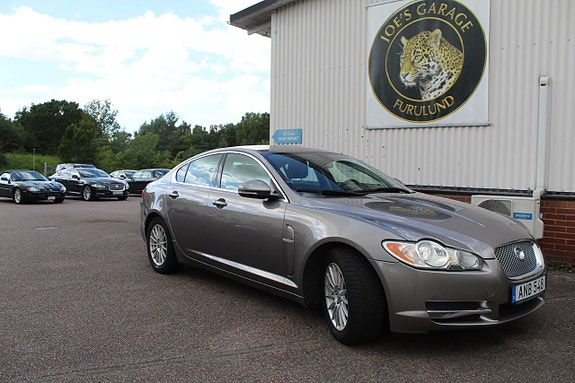 Jaguar XF 5 of 13