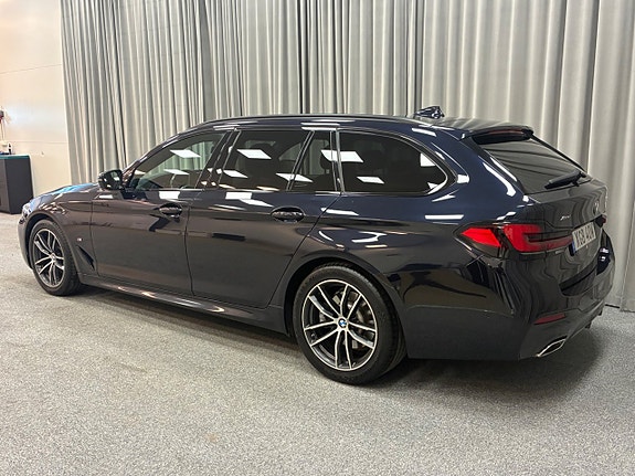 BMW 520d 4 of 15