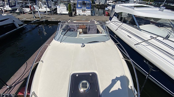 Windy 8000 1990 Volvo Penta 8,1 Gi -04 ca 600 tim 4 of 5