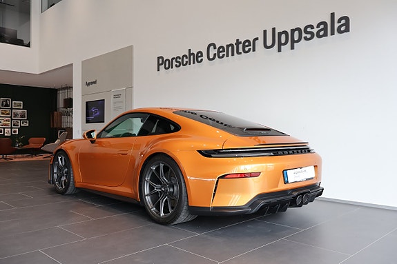 Porsche 911 GT3 3 of 5