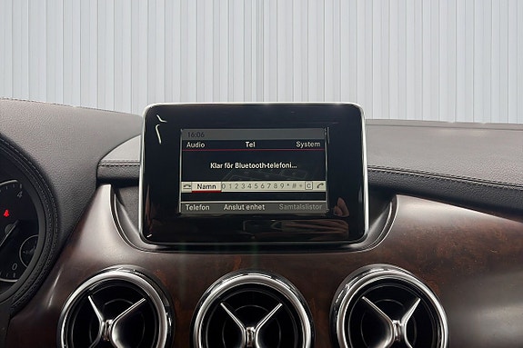 Mercedes-Benz B180 13 of 17