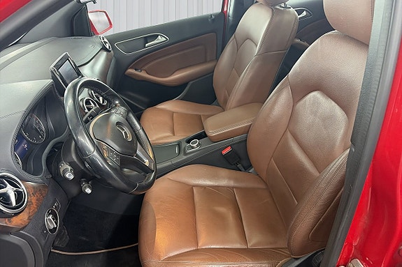 Mercedes-Benz B180 15 of 17