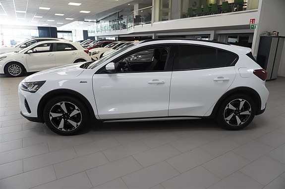 Ford Focus 2 of 5