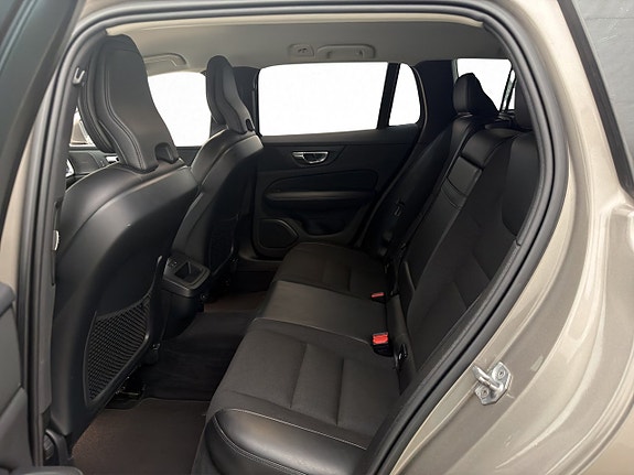Volvo V60 30 of 30