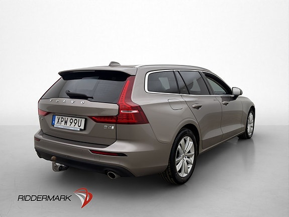 Volvo V60 8 of 30