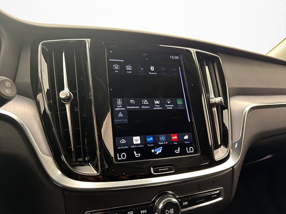 Volvo V60 26 of 30