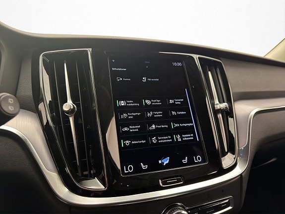 Volvo V60 25 of 30