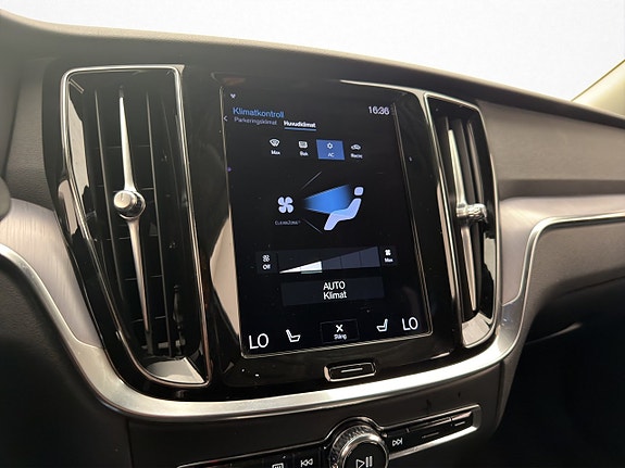 Volvo V60 23 of 30