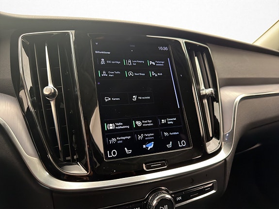 Volvo V60 24 of 30