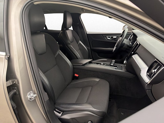 Volvo V60 28 of 30