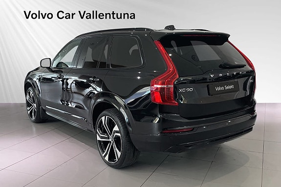 Volvo XC90 4 of 5