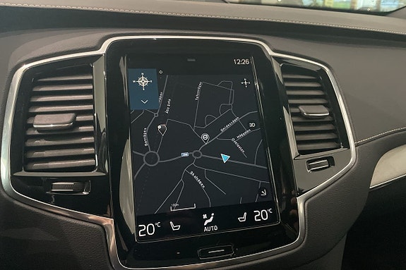 Volvo XC90 26 of 29