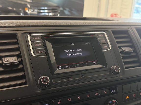 Volkswagen Caravelle 15 of 16