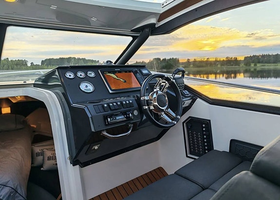 Grandezza 27 OC / Volvo Penta 260HK / 2014 / 6 407 kr/mån 4 of 5