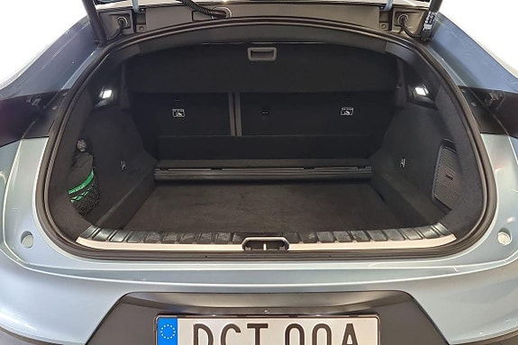 Polestar 4 12 of 21