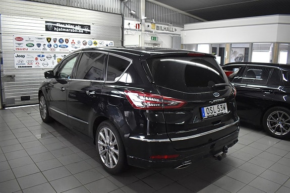 Ford S-MAX 3 of 5
