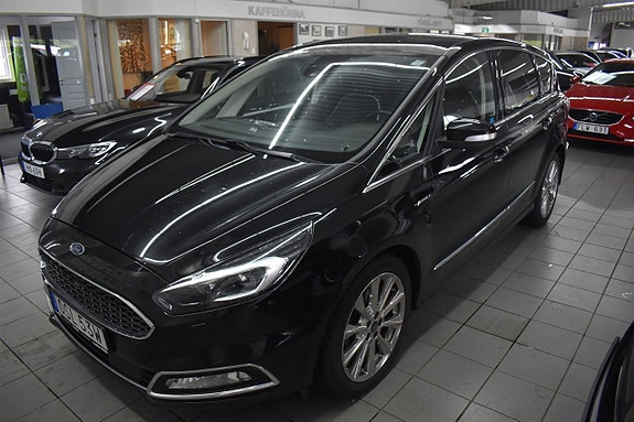 Ford S-MAX 4 of 5
