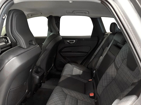Volvo XC60 7 of 19