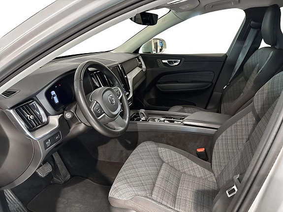Volvo XC60 6 of 19