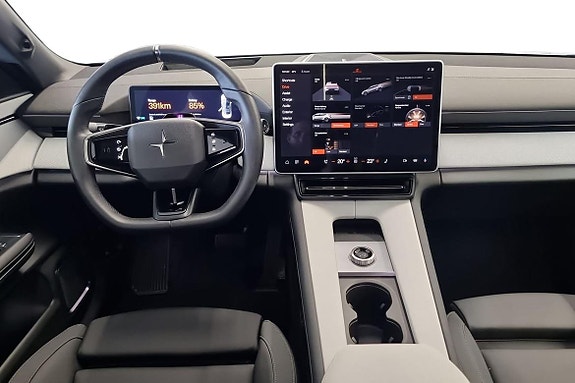 Polestar 4 10 of 21