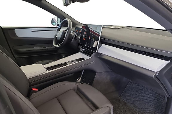 Polestar 4 7 of 21