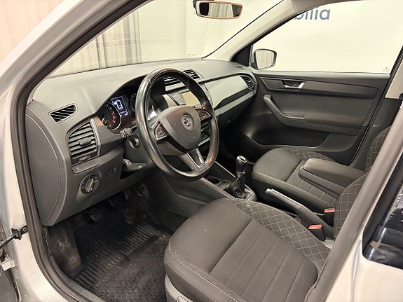 Skoda Fabia 5 of 17