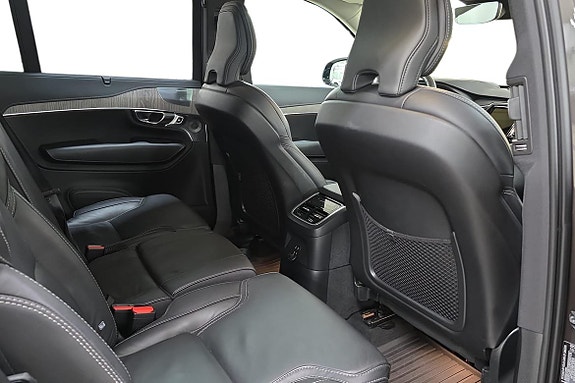 Volvo XC90 9 of 26